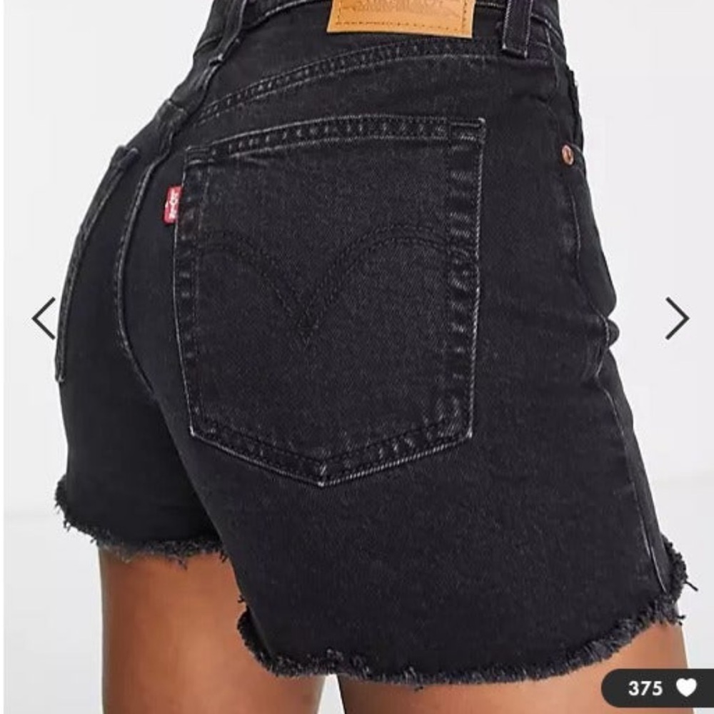 Levi’s ribcage shorts
